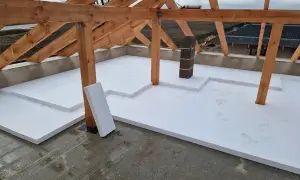 Jak ocieplić strop na strychu i zyskać komfortowe wnętrze domu
