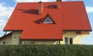 Jaki kolor dachówki wybrać, aby uniknąć błędnych decyzji budowlanych?