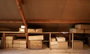 Co można trzymać na strychu? Przedmioty, których lepiej unikać!