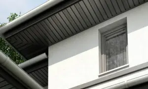 Grafitowa dachówka i idealna podbitka dachowa – jak je dopasować?
