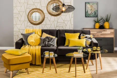Co powiesić na ścianie w salonie? 12 inspirujących pomysłów na dekorację