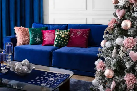 Jak udekorować salon na Boże Narodzenie i stworzyć magiczną atmosferę