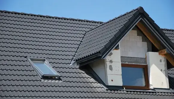 Ile kosztuje dachówka Braas Celtycka na m²? Zobacz szczegóły i oszczędności!