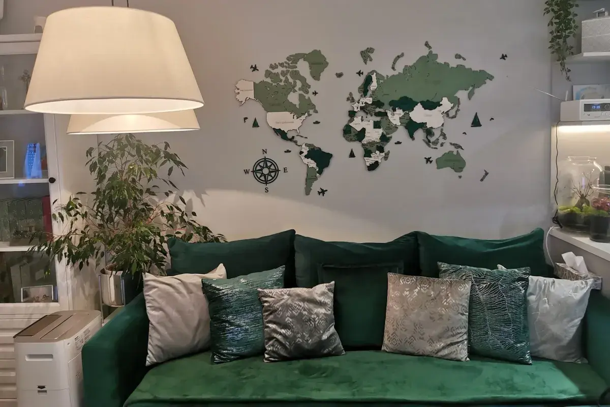 Co na ścianę w salonie? Inspiracje, które odmieniają wnętrza na zawsze